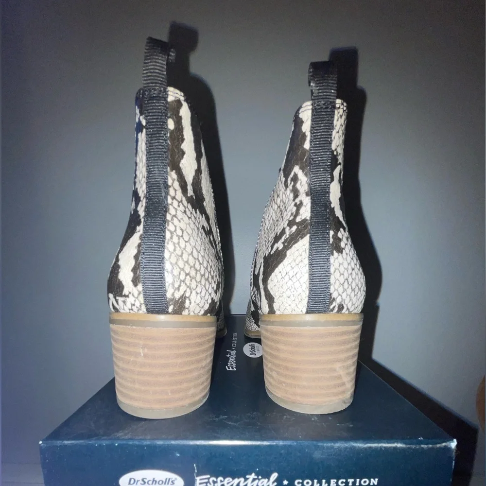 ♠️Dr. Scholl's Women's Snake Print Ankle Boots